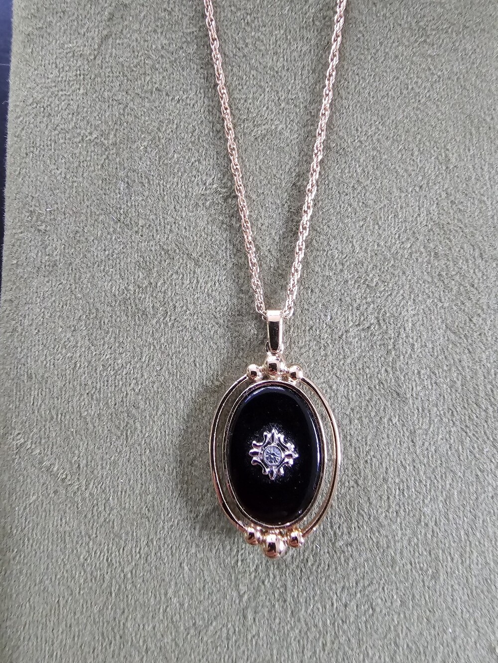 Vintage Avon Necklace